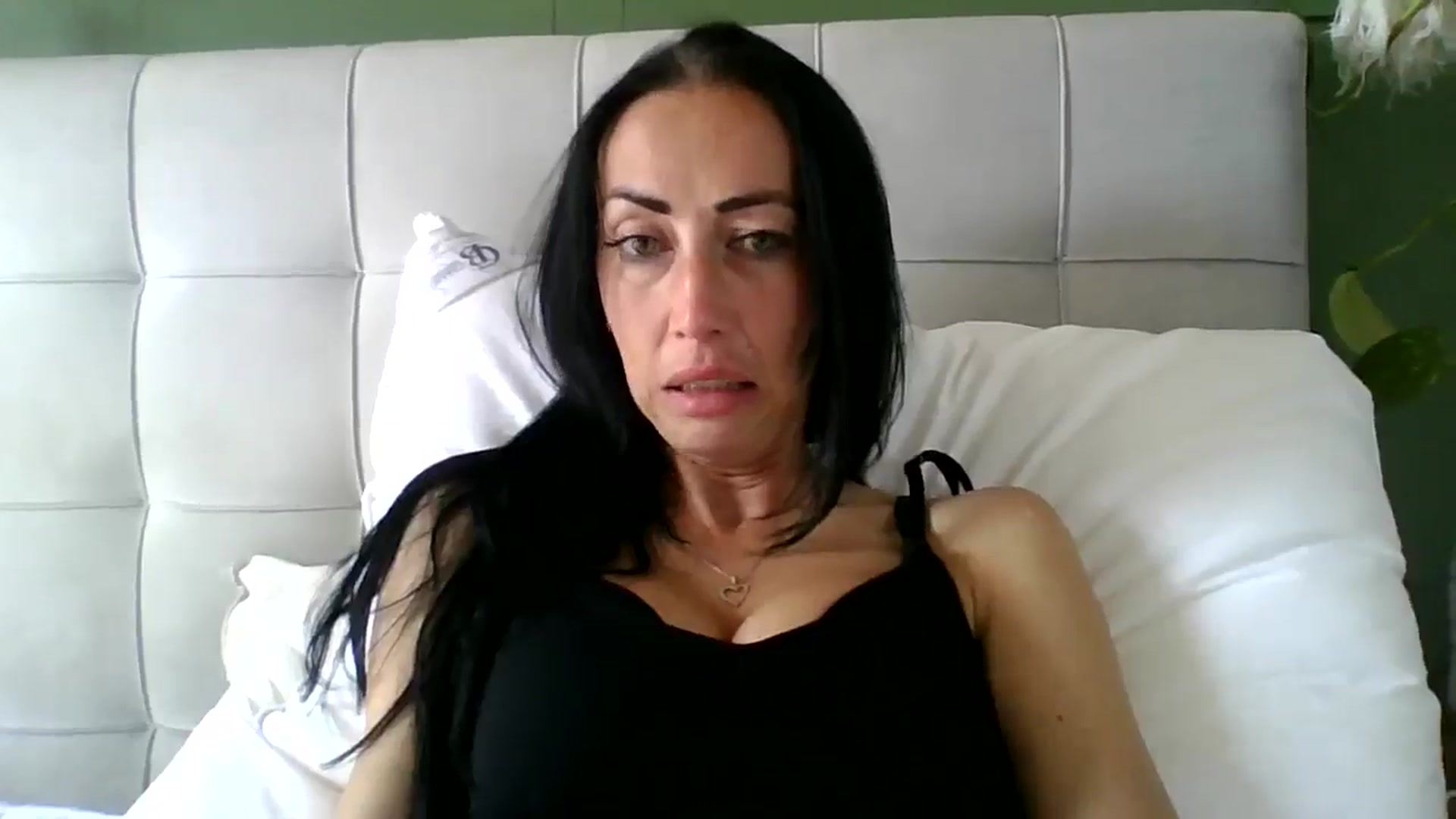 Gallery image thumbnail from Kimbrown83's myfreecams stream on, 05/09/2026, 14:15 image 17 of 20