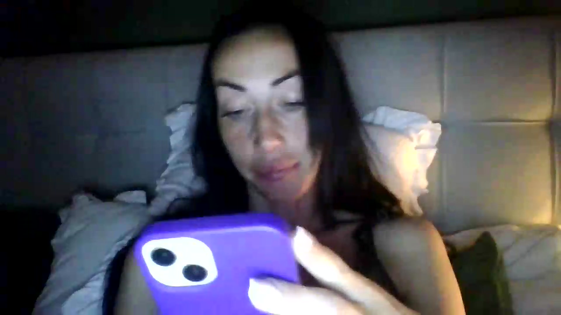 Gallery image thumbnail from Kimbrown83's myfreecams stream on, 05/12/2026, 20:38 image 4 of 20