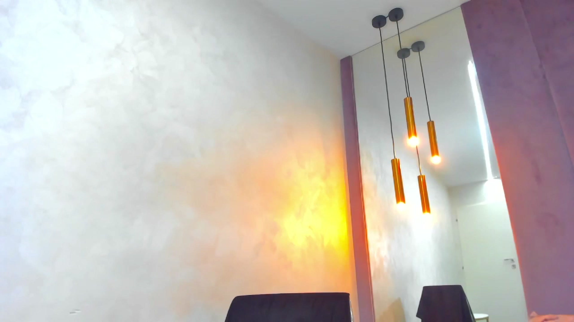 Gallery image thumbnail from KimiBrown's myfreecams stream on, 12/19/2022, 12:21 image 15 of 20