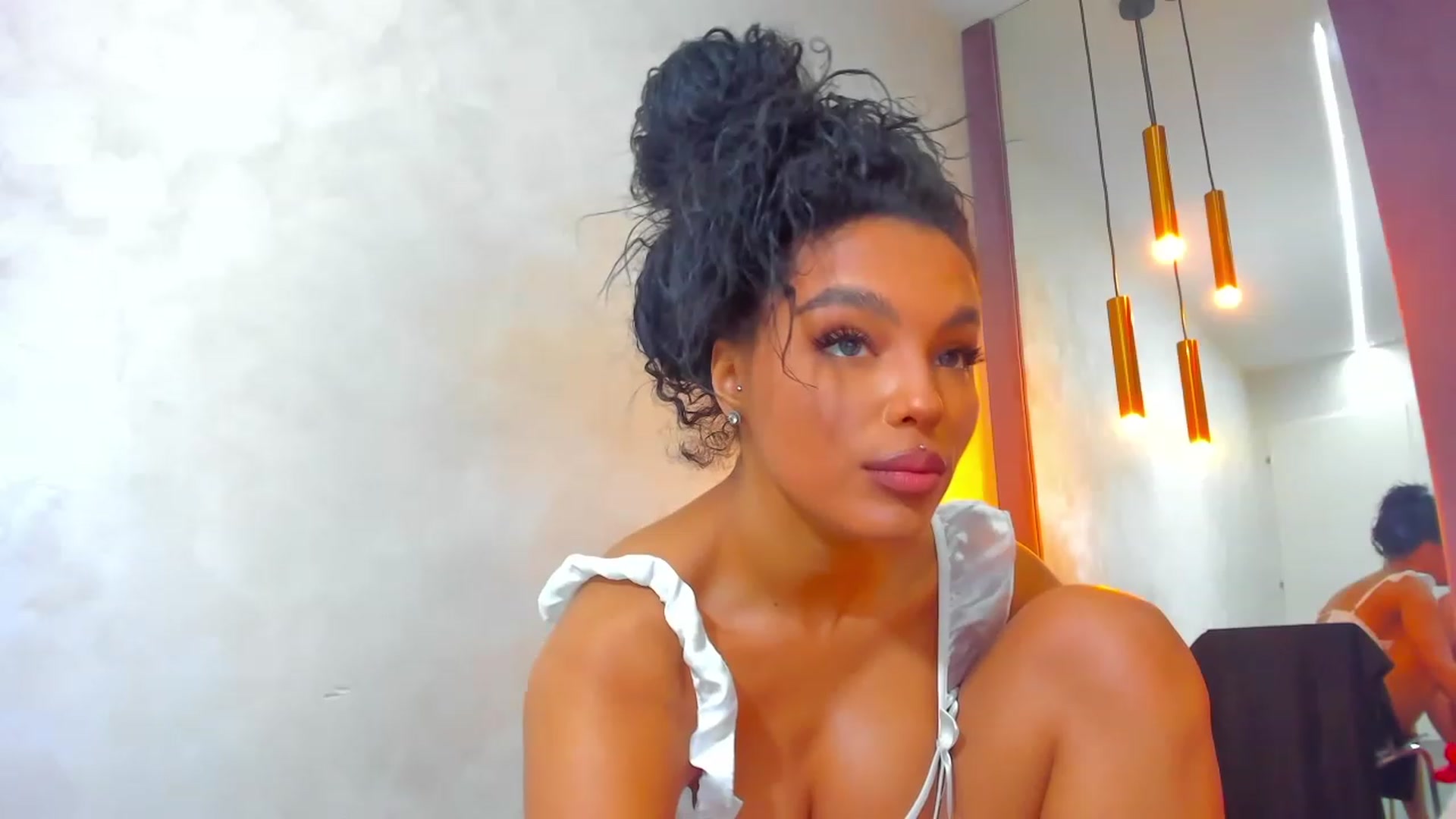 Gallery image thumbnail from KimiBrown's myfreecams stream on, 12/24/2022, 10:14 image 8 of 20