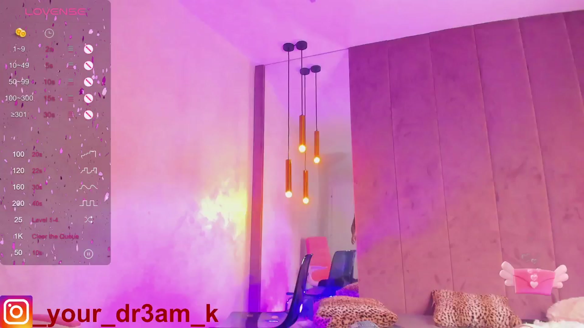 Gallery image thumbnail from KimiBrown's myfreecams stream on, 02/21/2024, 10:38 image 12 of 20
