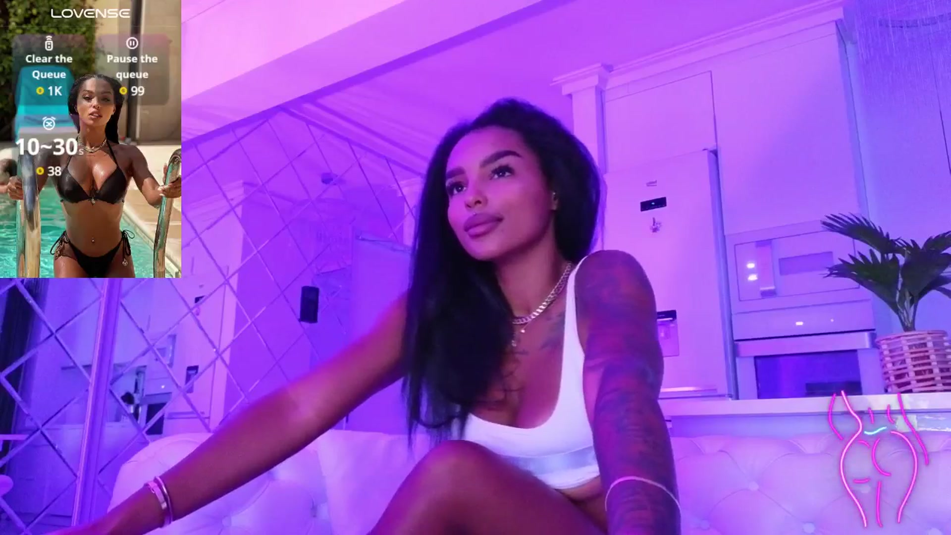 Gallery image thumbnail from KimiBrown's myfreecams stream on, 03/29/2025, 12:56 image 8 of 20