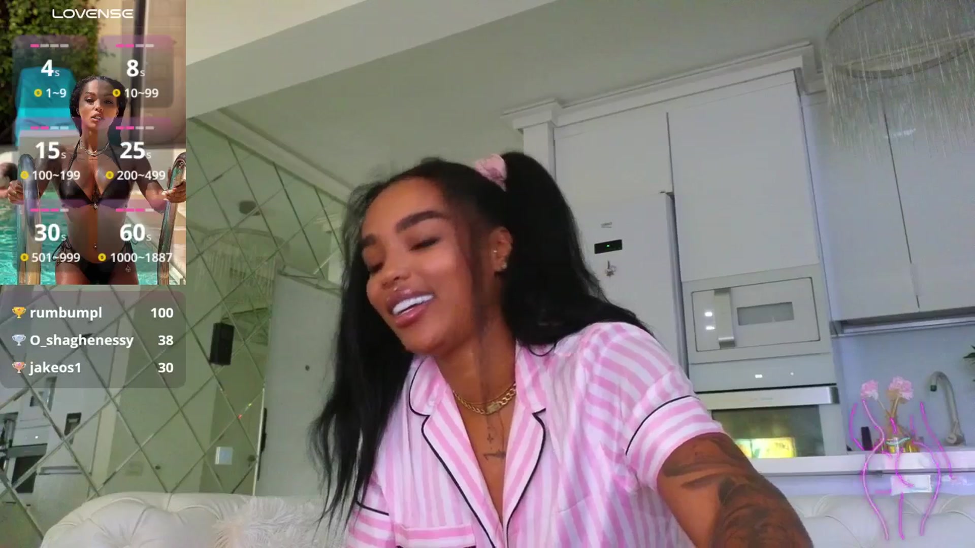 Gallery image thumbnail from KimiBrown's myfreecams stream on, 05/29/2025, 13:54 image 12 of 20