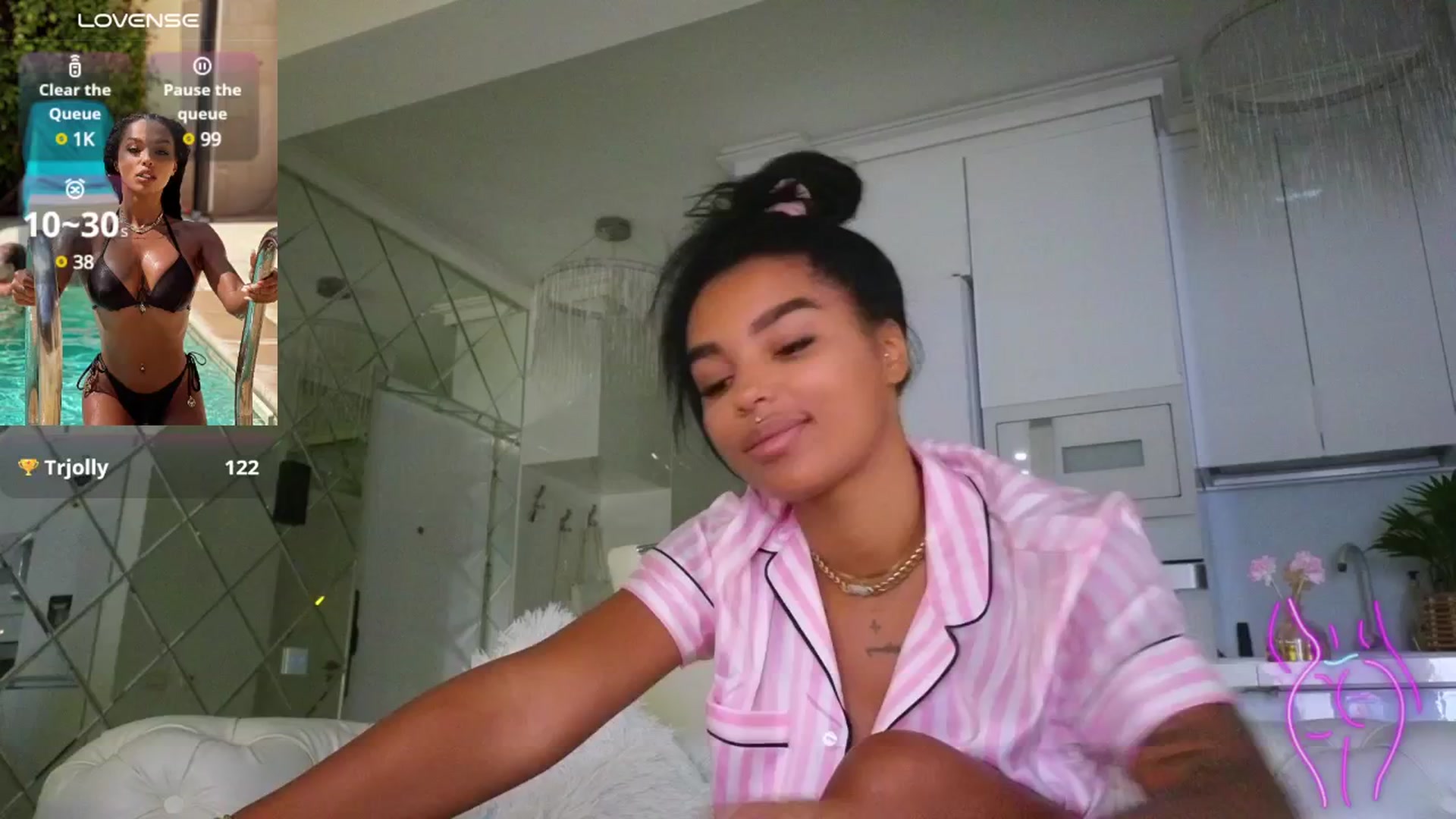 Gallery image thumbnail from KimiBrown's myfreecams stream on, 05/30/2025, 04:54 image 4 of 20