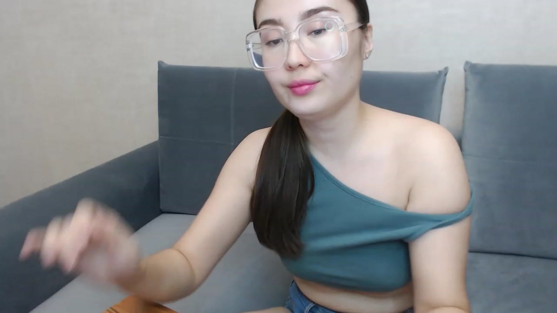 Gallery image thumbnail from KimiNei's myfreecams stream on, 11/19/2022, 03:11 image 12 of 20
