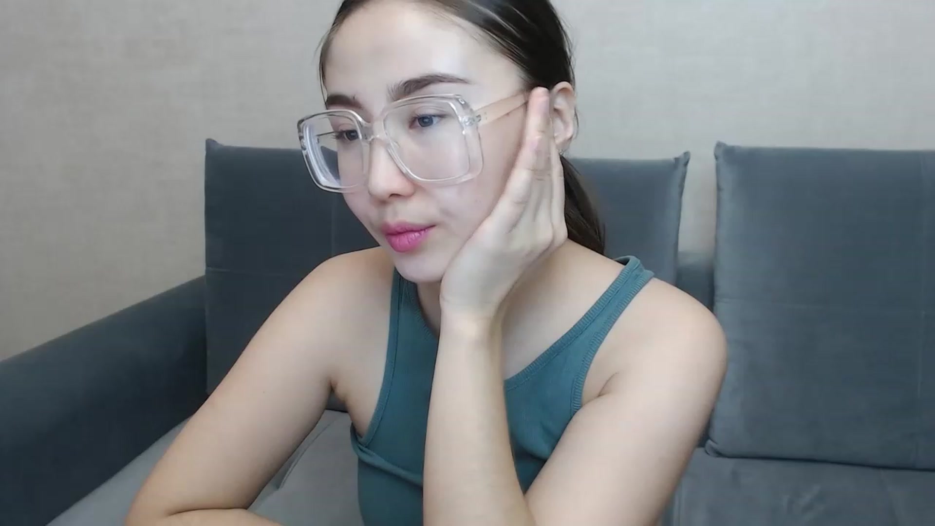 Gallery image thumbnail from KimiNei's myfreecams stream on, 11/19/2022, 03:11 image 9 of 20