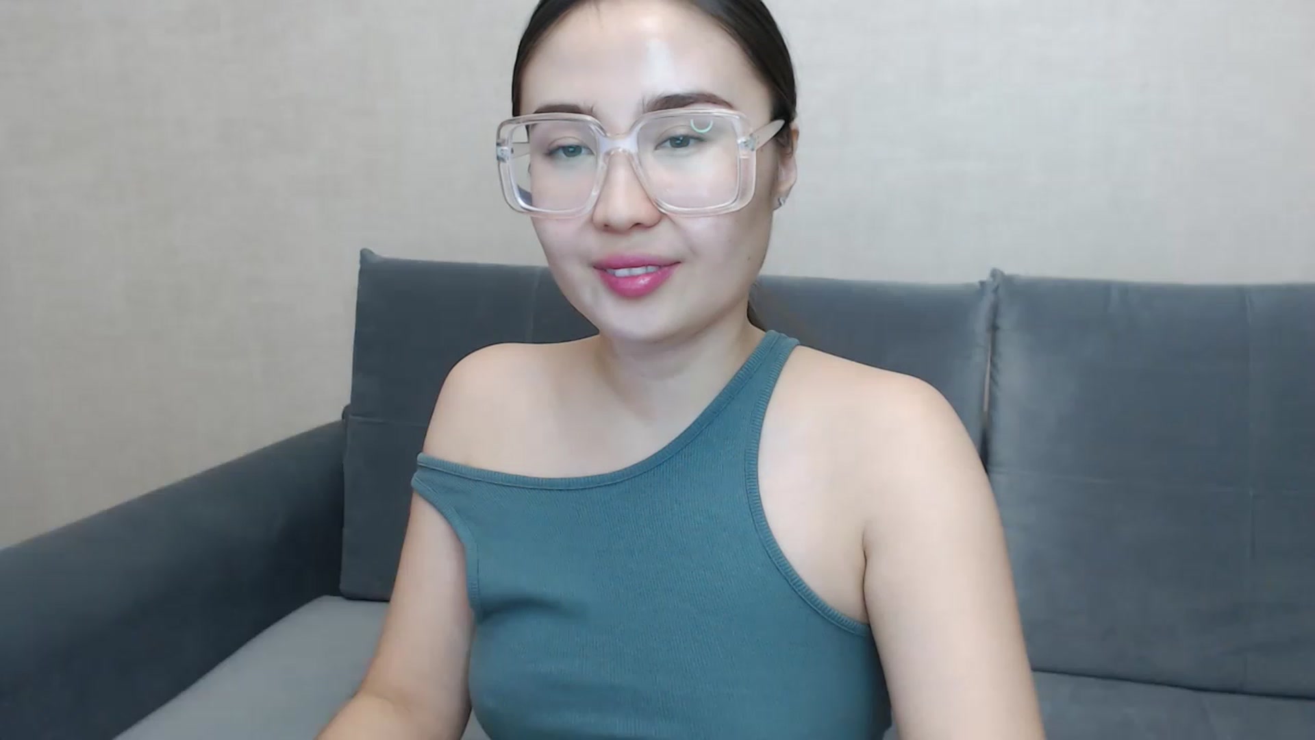 Gallery image thumbnail from KimiNei's myfreecams stream on, 11/19/2022, 04:13 image 11 of 20
