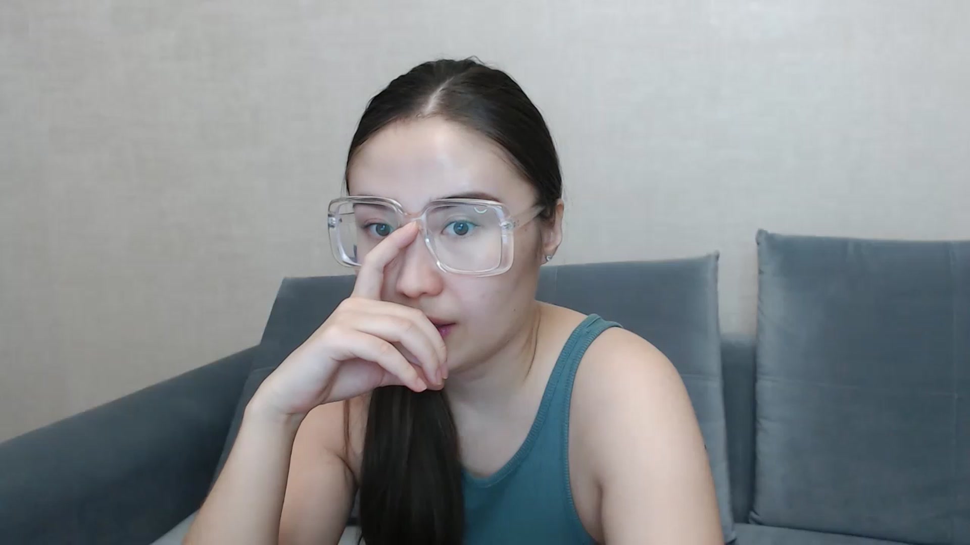 Gallery image thumbnail from KimiNei's myfreecams stream on, 11/19/2022, 04:13 image 4 of 20