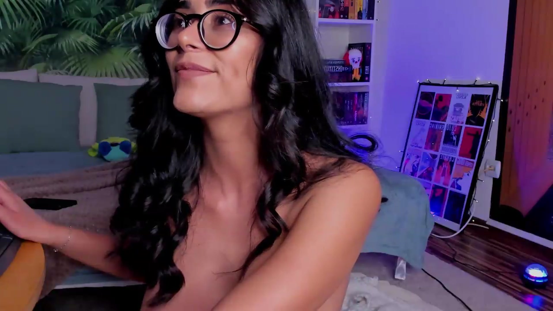 Gallery image thumbnail from Kimi_ko_'s myfreecams stream on, 08/16/2026, 17:13 image 19 of 20