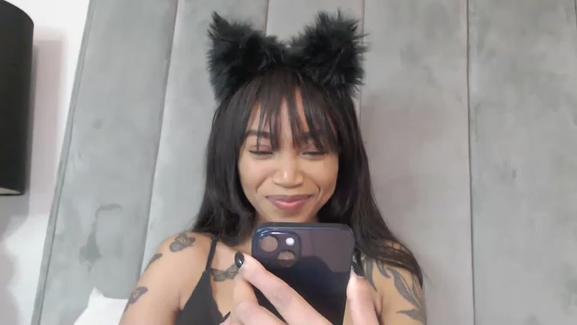 Gallery image thumbnail from KimmiDoka's myfreecams stream on, 11/28/2022, 12:52 image 14 of 20