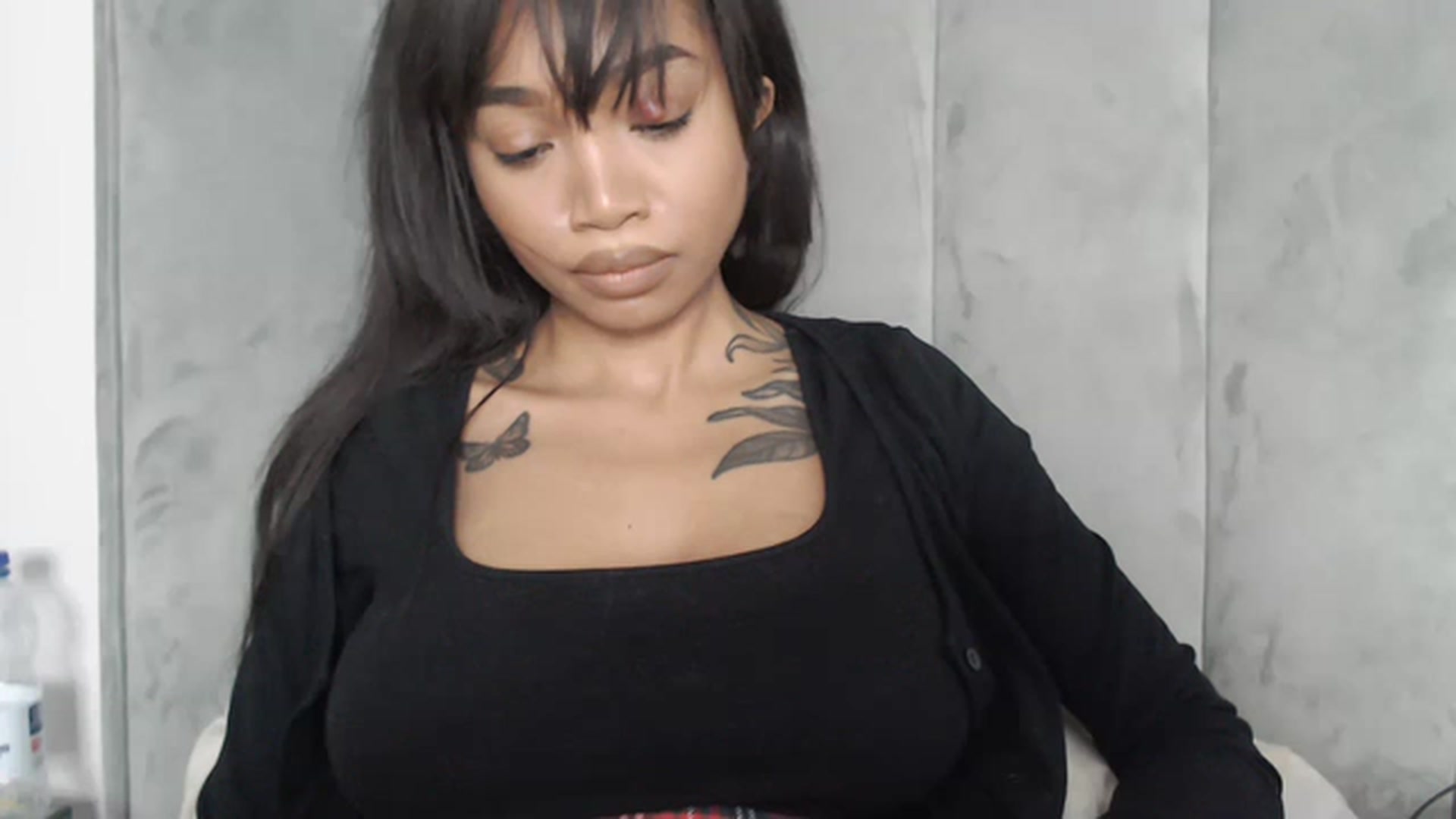 Gallery image thumbnail from KimmiDoka's myfreecams stream on, 02/20/2023, 10:52 image 13 of 20