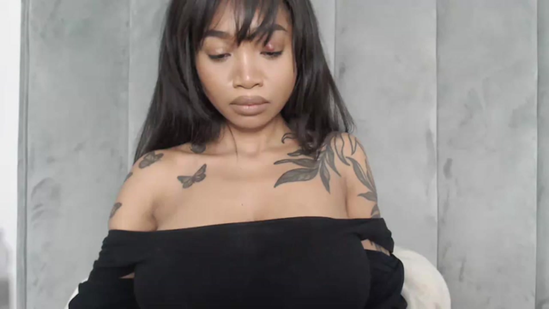 Gallery image thumbnail from KimmiDoka's myfreecams stream on, 02/20/2023, 13:17 image 11 of 20