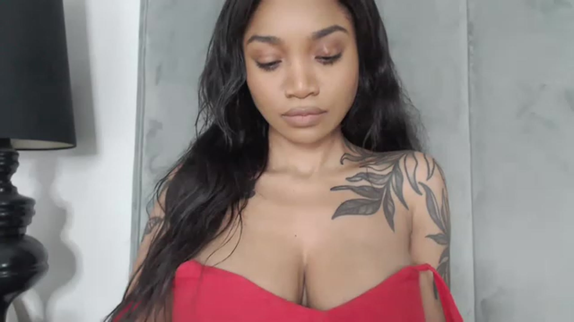 Gallery image thumbnail from KimmiDoka's myfreecams stream on, 03/26/2023, 12:46 image 6 of 20