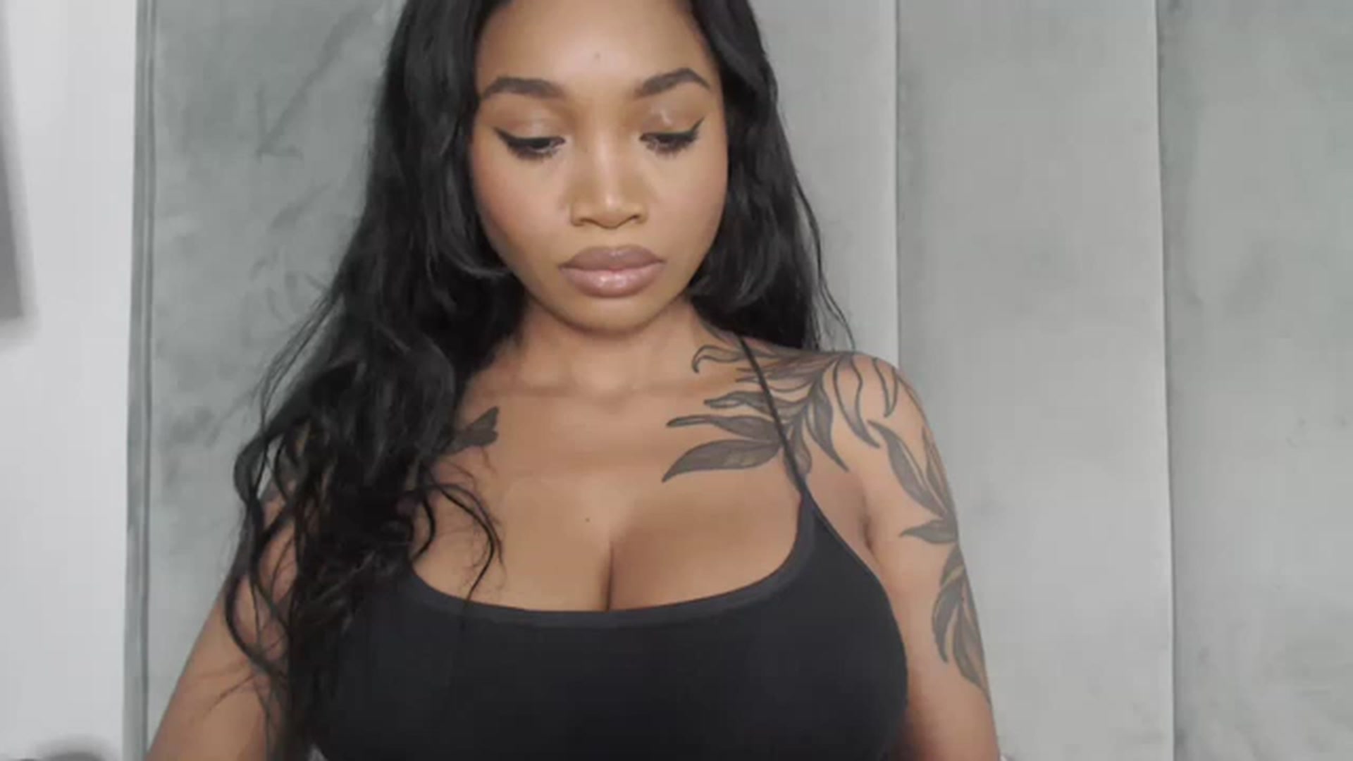Gallery image thumbnail from KimmiDoka's myfreecams stream on, 05/18/2023, 16:49 image 4 of 20