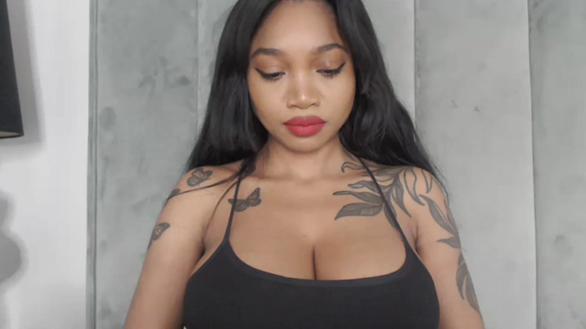 Gallery image thumbnail from KimmiDoka's myfreecams stream on, 05/22/2023, 10:11 image 14 of 20