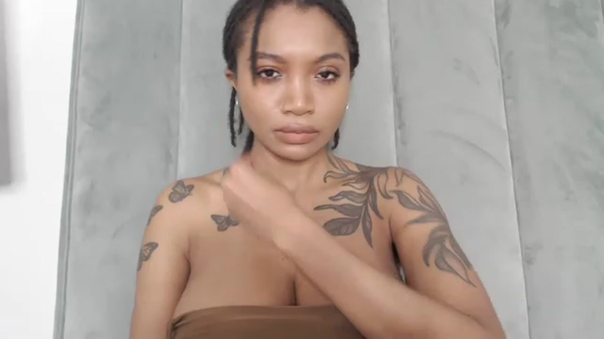 Gallery image thumbnail from KimmiDoka's myfreecams stream on, 06/21/2023, 10:12 image 10 of 20