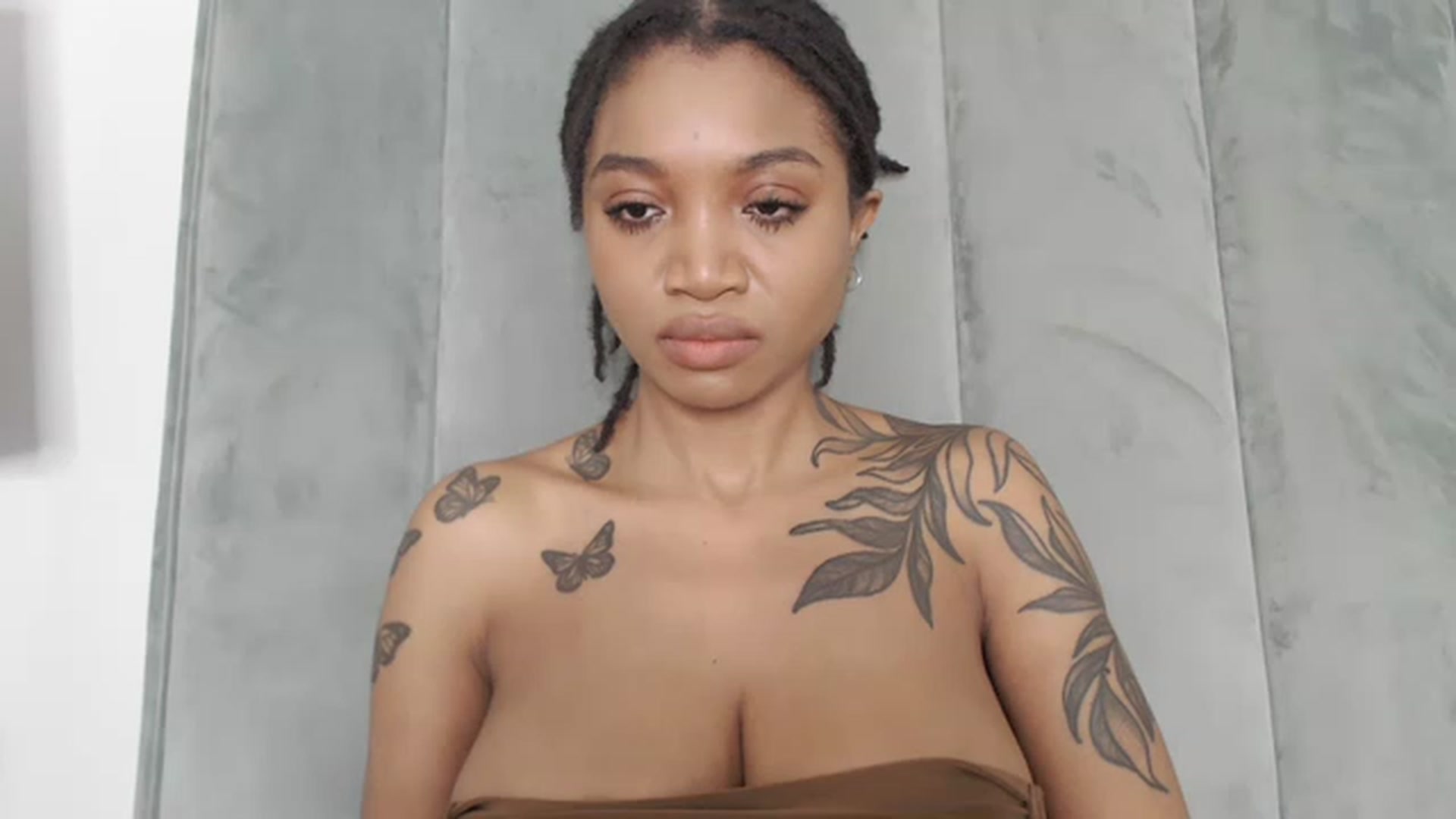Gallery image thumbnail from KimmiDoka's myfreecams stream on, 06/21/2023, 10:12 image 3 of 20