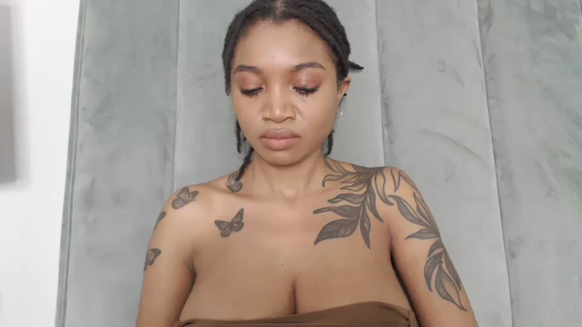 Gallery image thumbnail from KimmiDoka's myfreecams stream on, 06/21/2023, 10:12 image 4 of 20