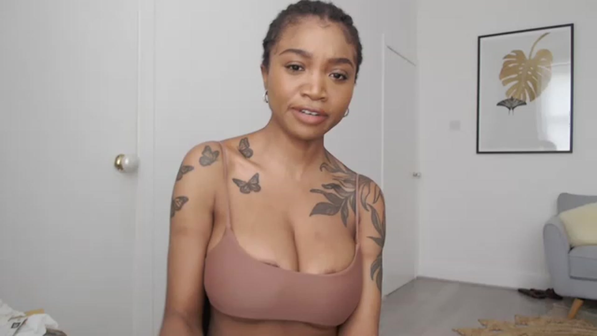 Gallery image thumbnail from KimmiDoka's myfreecams stream on, 07/26/2023, 16:19 image 18 of 20