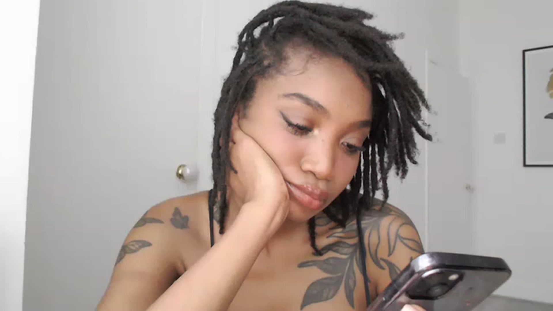Gallery image thumbnail from KimmiDoka's myfreecams stream on, 08/24/2023, 18:39 image 20 of 20