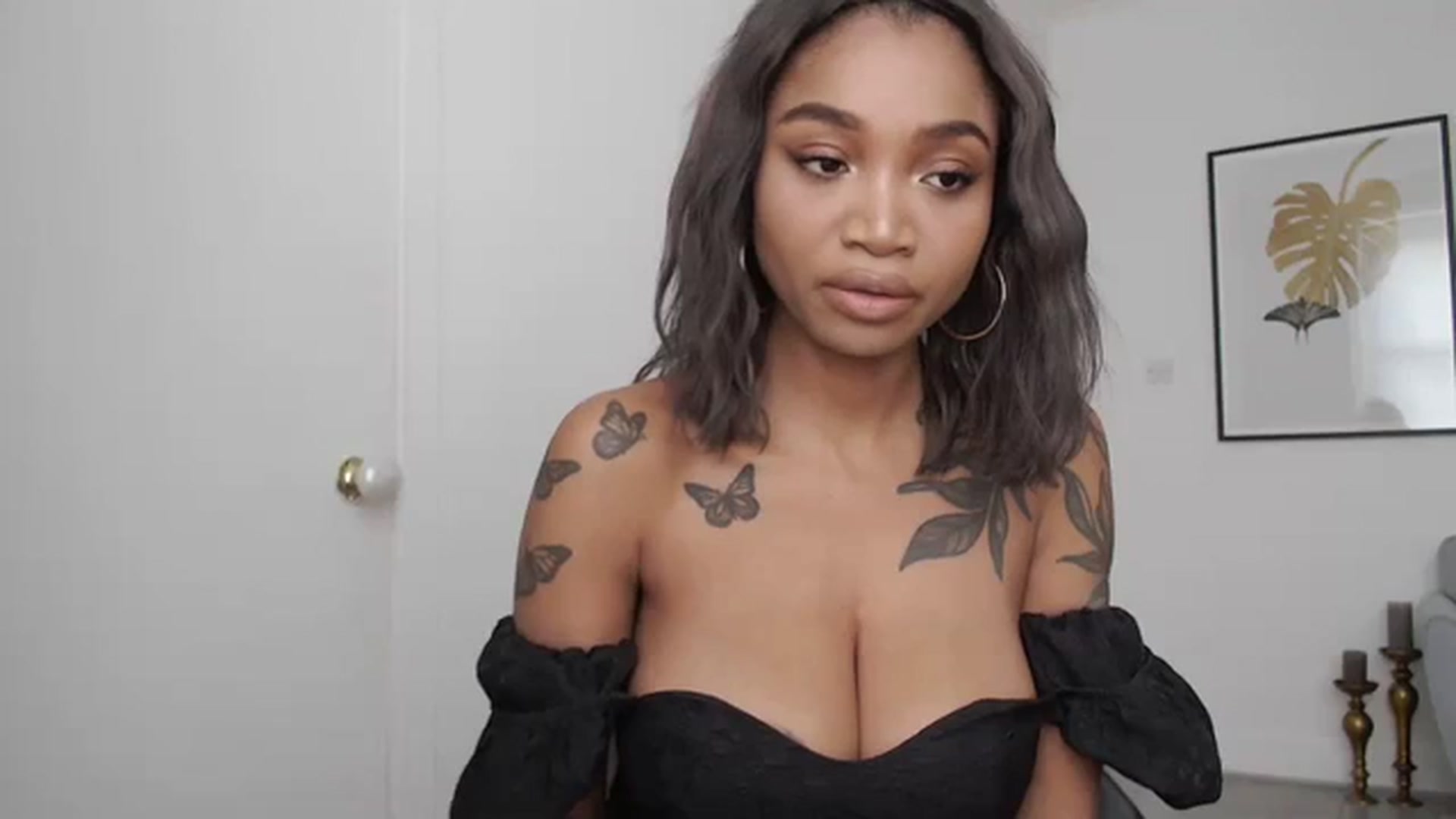 Gallery image thumbnail from KimmiDoka's myfreecams stream on, 09/18/2023, 14:50 image 7 of 20