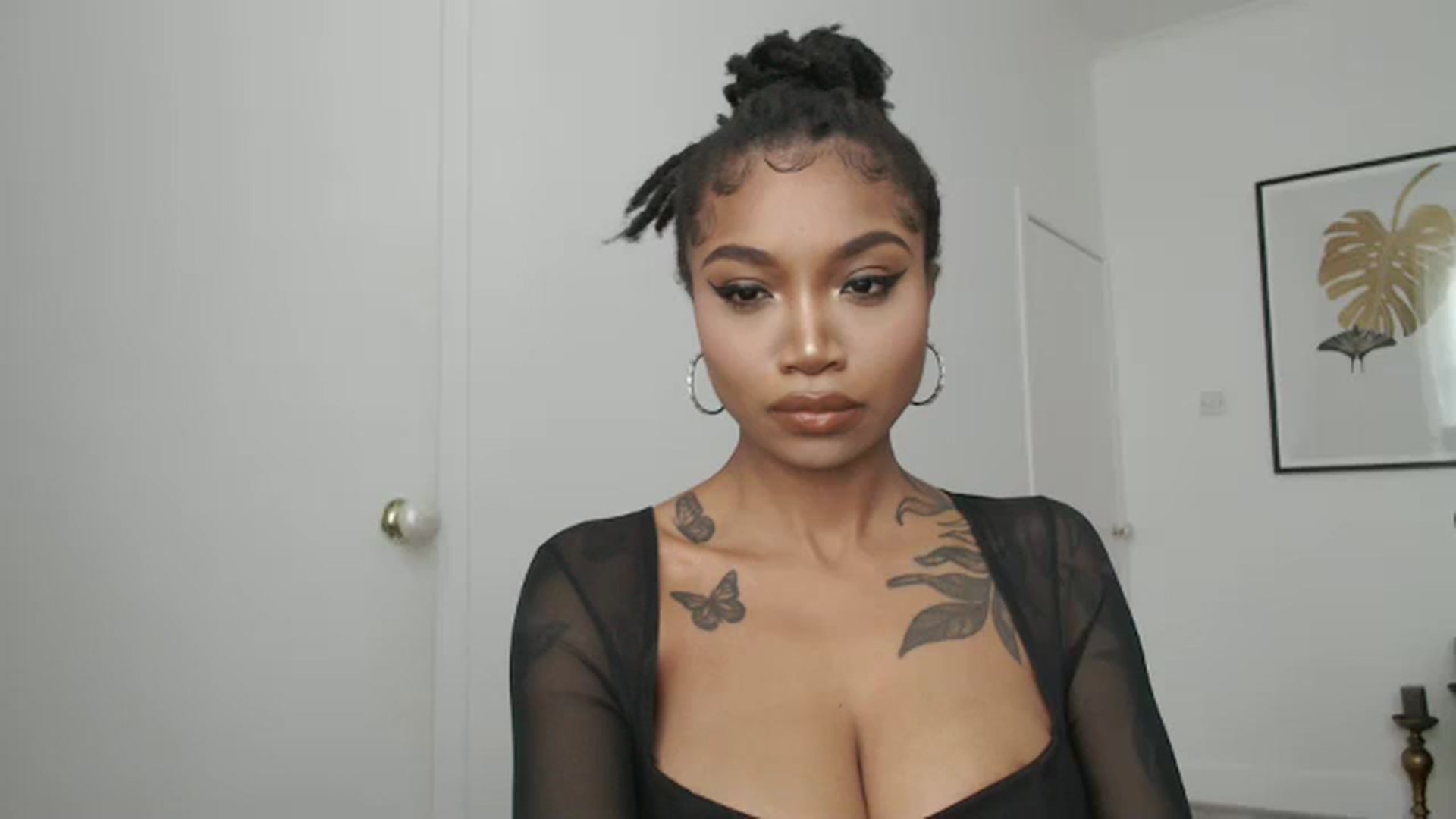 Gallery image thumbnail from KimmiDoka's myfreecams stream on, 10/21/2023, 13:09 image 3 of 20