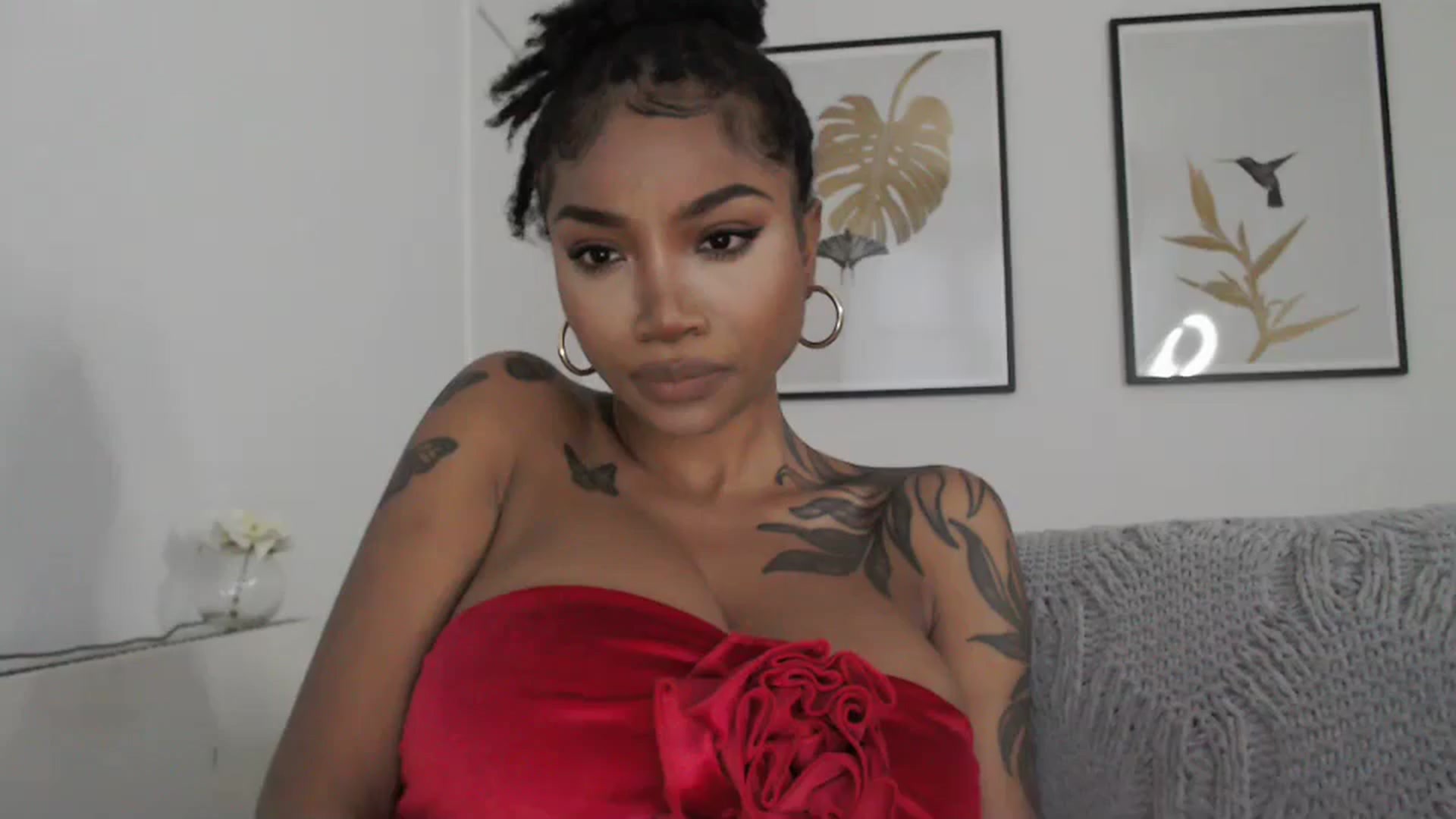 Gallery image thumbnail from KimmiDoka's myfreecams stream on, 02/05/2024, 17:29 image 3 of 20