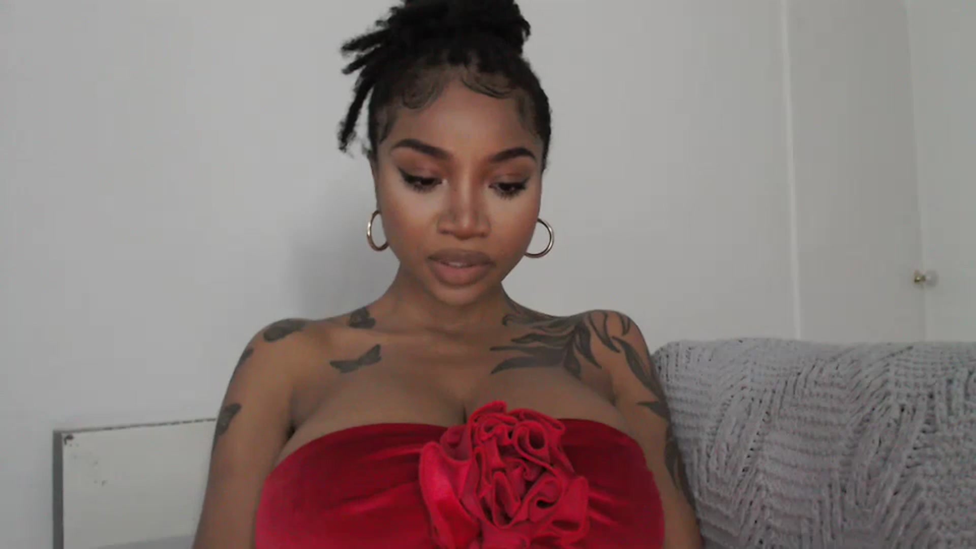 Gallery image thumbnail from KimmiDoka's myfreecams stream on, 02/05/2024, 17:29 image 5 of 20