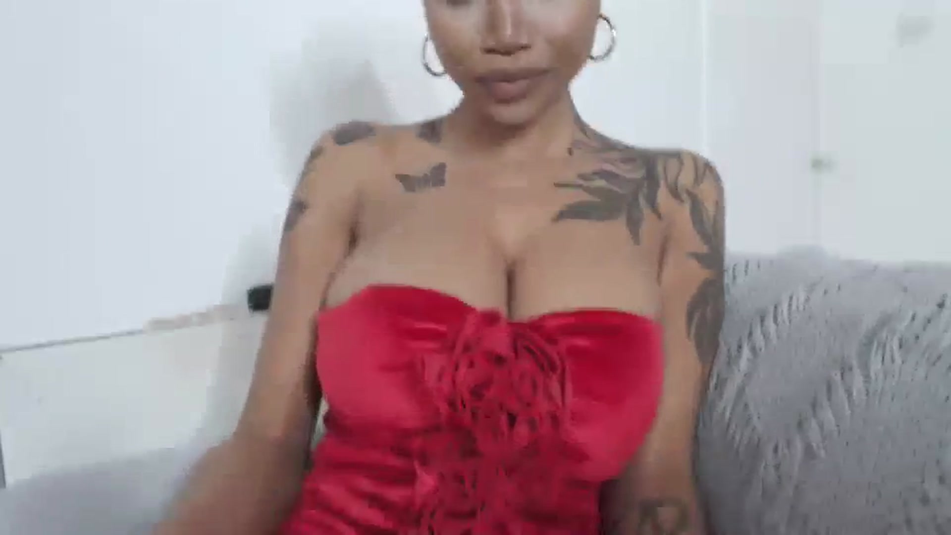 Gallery image thumbnail from KimmiDoka's myfreecams stream on, 02/05/2024, 17:29 image 13 of 20