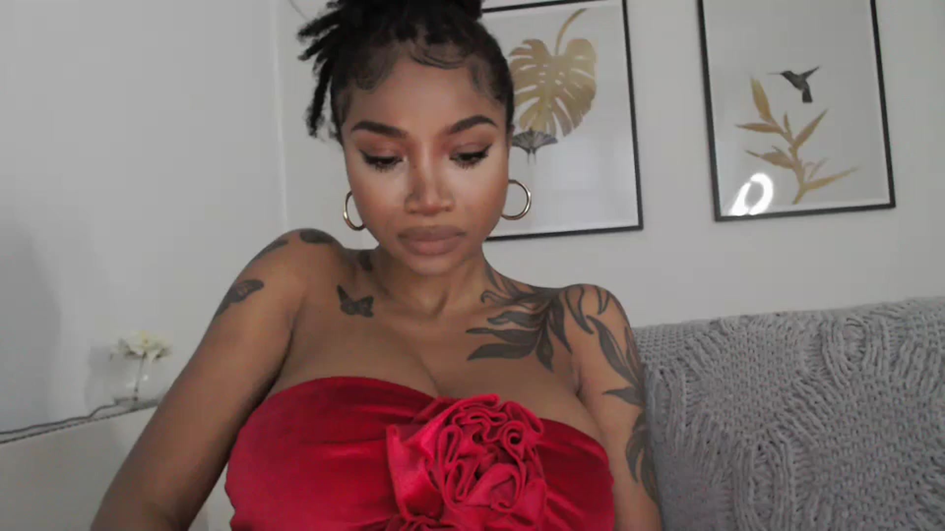 Gallery image thumbnail from KimmiDoka's myfreecams stream on, 02/05/2024, 17:29 image 2 of 20