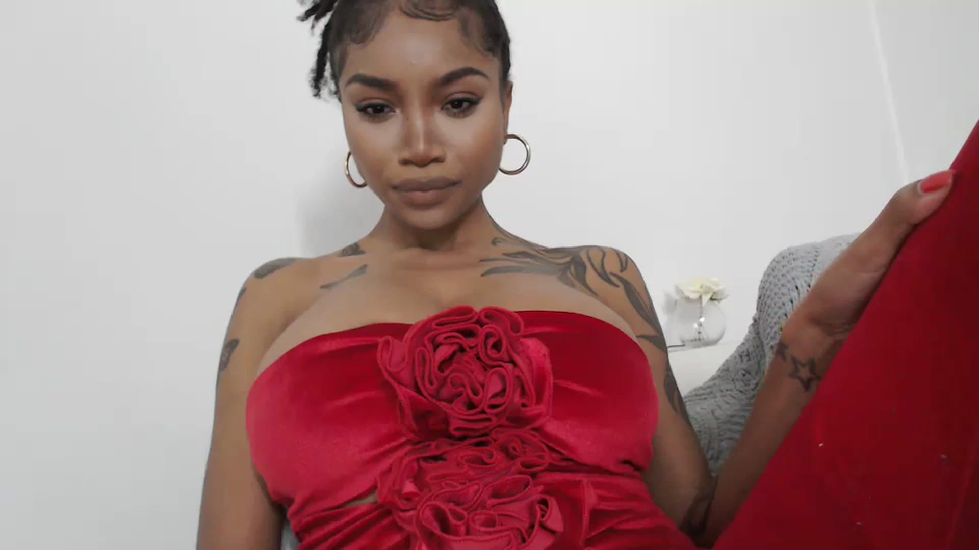 Gallery image thumbnail from KimmiDoka's myfreecams stream on, 02/05/2024, 17:29 image 11 of 20