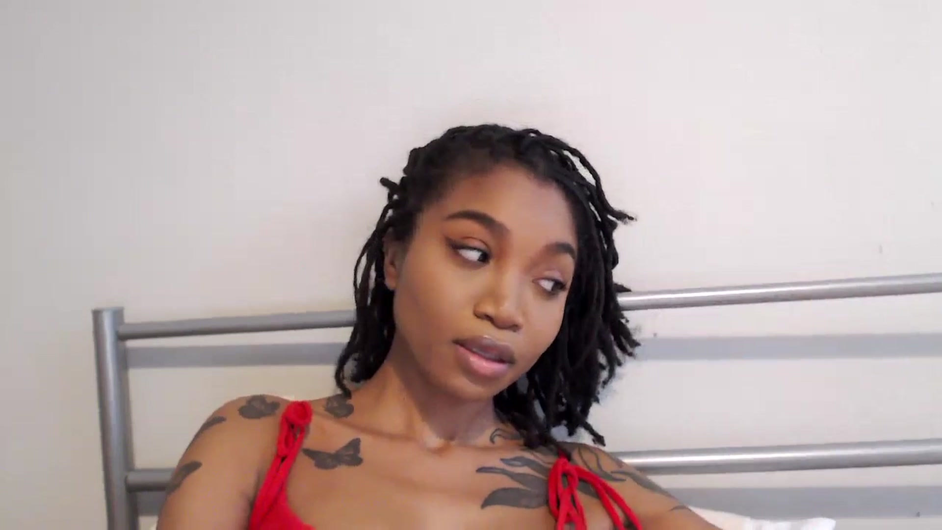 Gallery image thumbnail from KimmiDoka's myfreecams stream on, 04/18/2024, 17:32 image 17 of 20