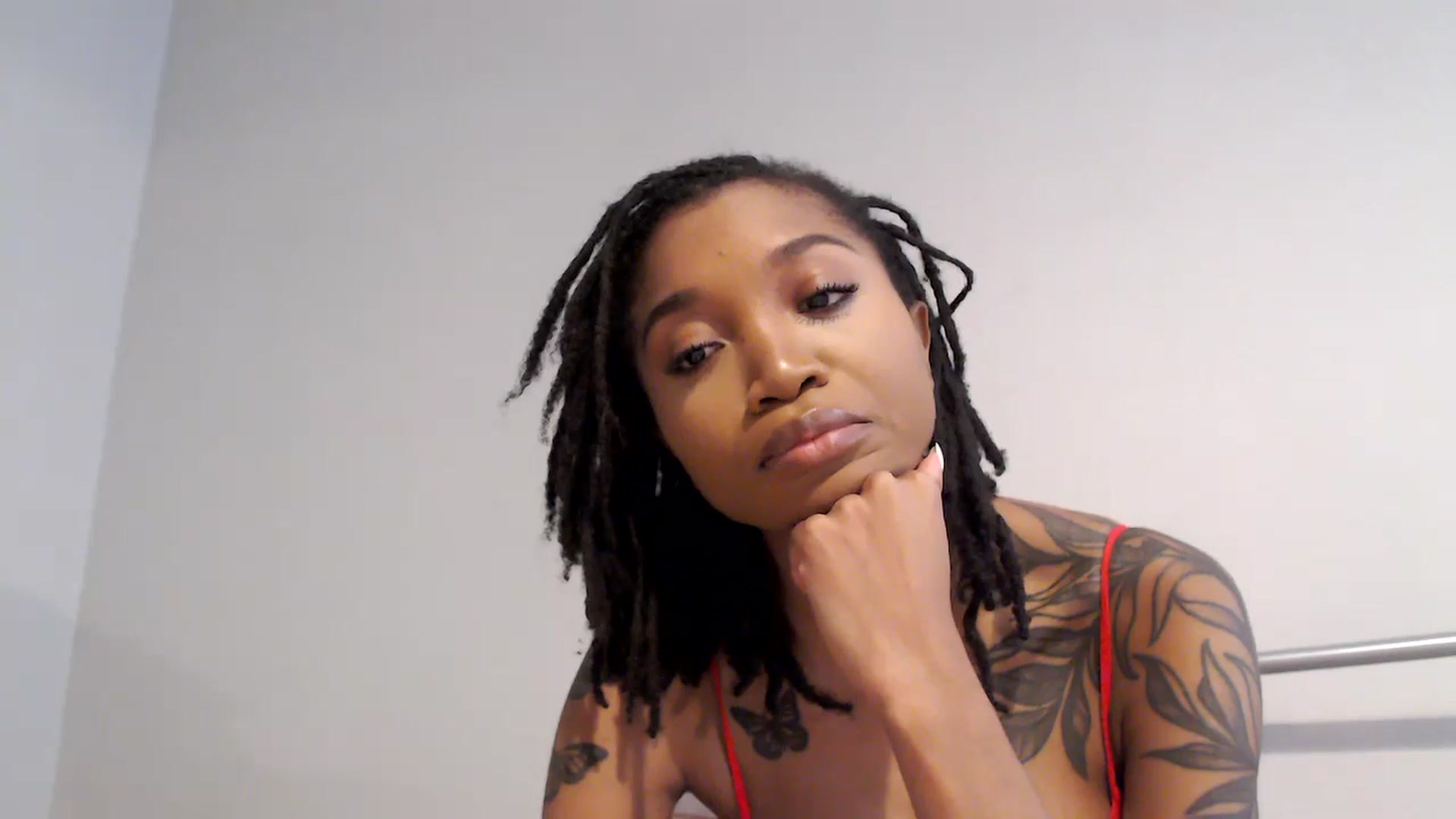 Gallery image thumbnail from KimmiDoka's myfreecams stream on, 04/25/2024, 18:17 image 17 of 20