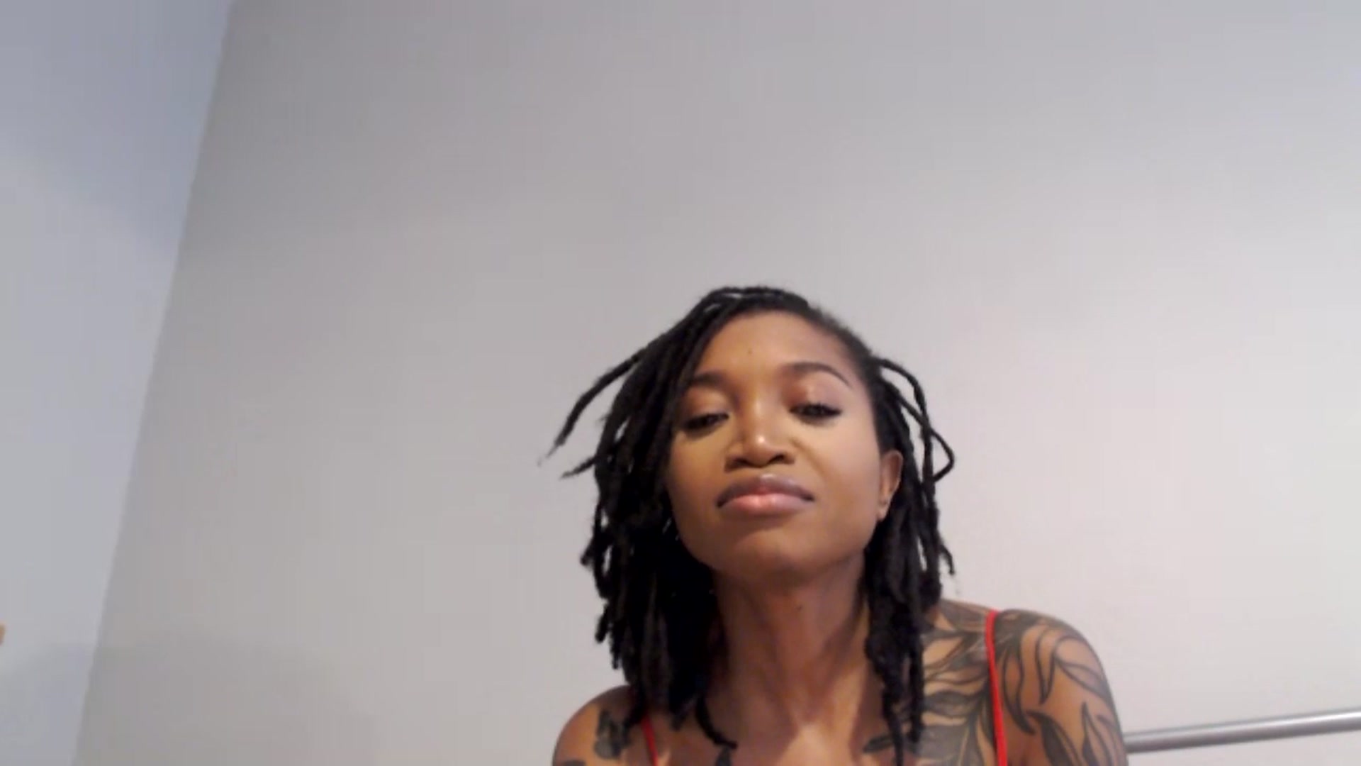 Gallery image thumbnail from KimmiDoka's myfreecams stream on, 04/25/2024, 18:17 image 19 of 20