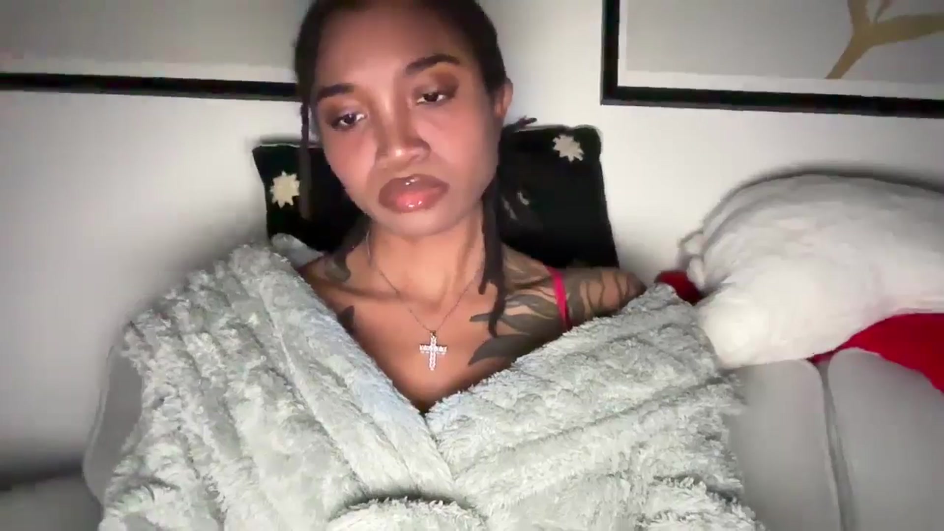 Gallery image thumbnail from KimmiDoka's myfreecams stream on, 10/07/2024, 20:13 image 9 of 20