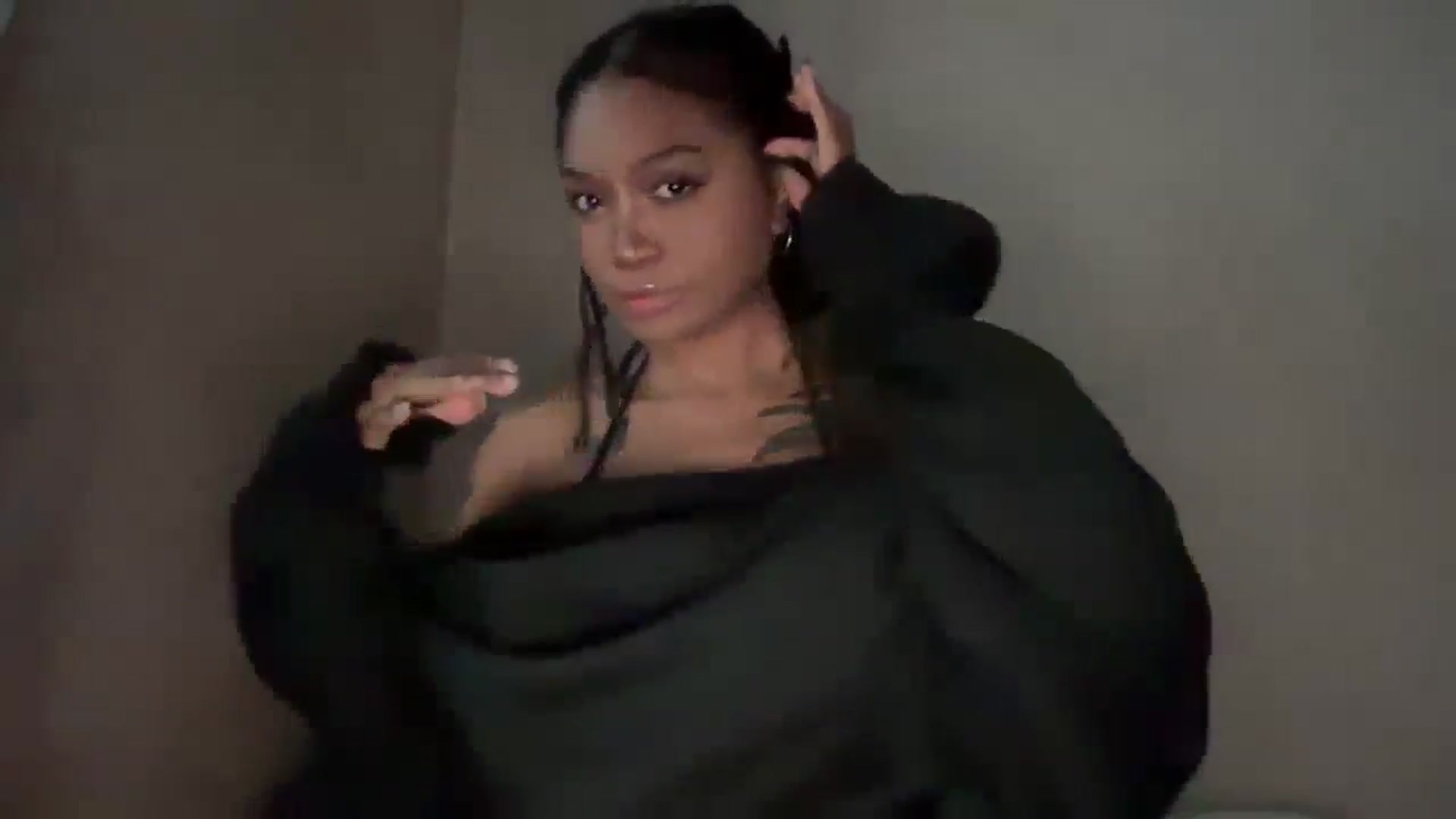 Gallery image thumbnail from KimmiDoka's myfreecams stream on, 11/22/2025, 15:51 image 19 of 20