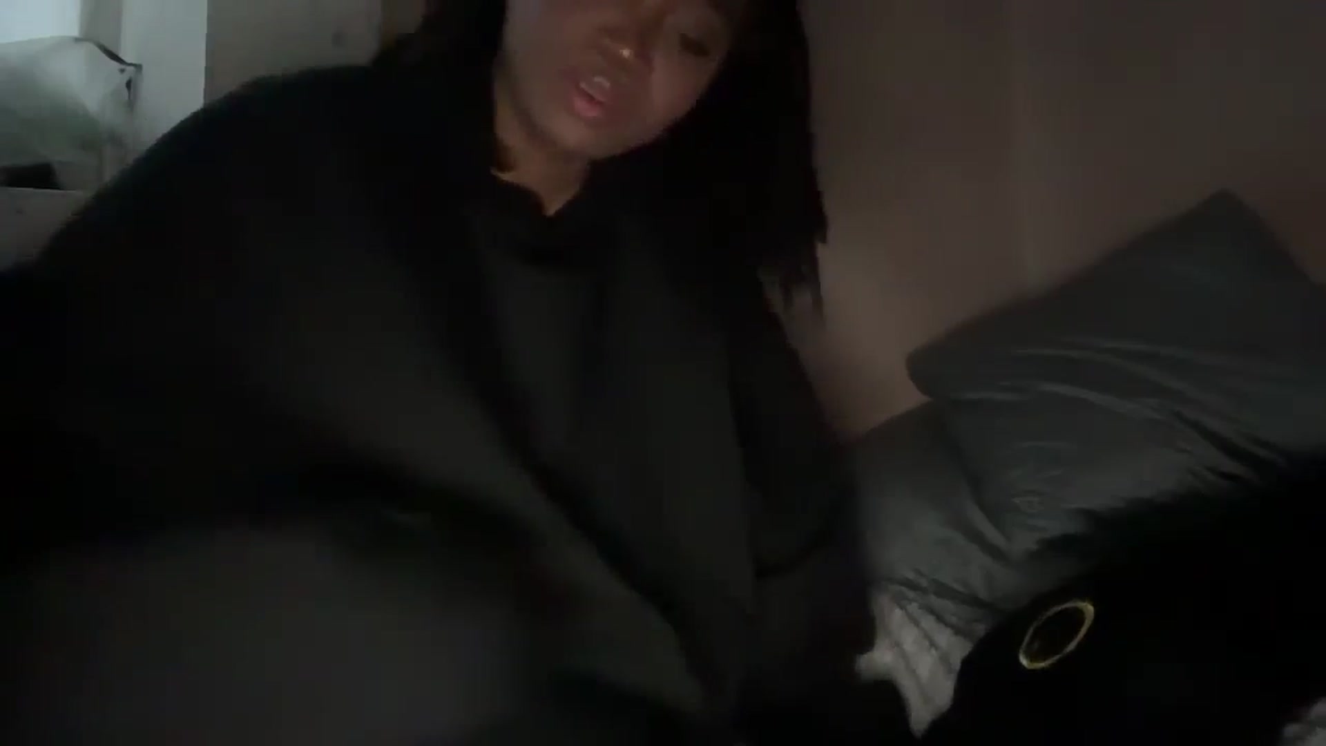 Gallery image thumbnail from KimmiDoka's myfreecams stream on, 11/22/2025, 16:28 image 11 of 20