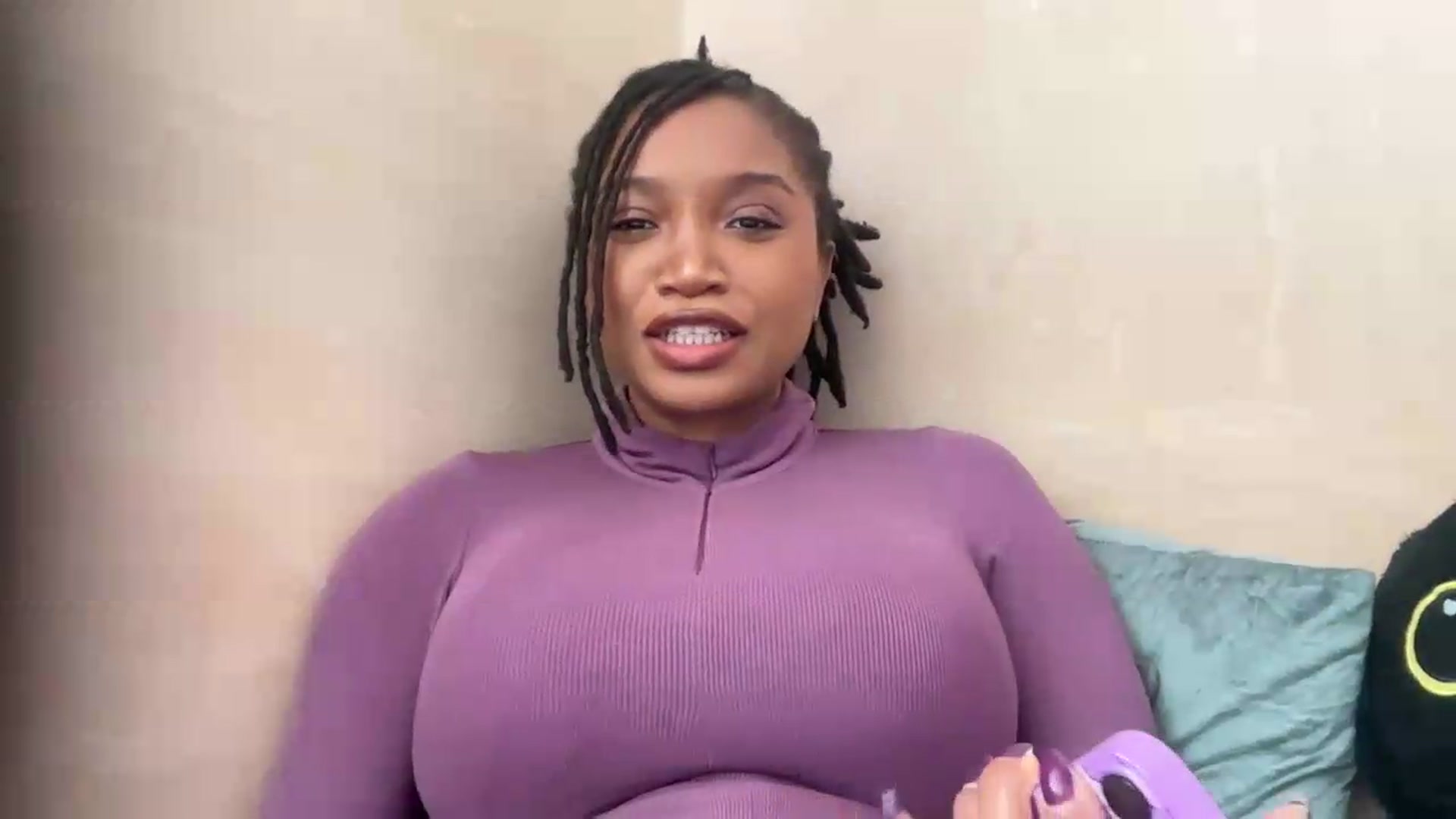 Gallery image thumbnail from KimmiDoka's myfreecams stream on, 05/20/2026, 15:31 image 11 of 20