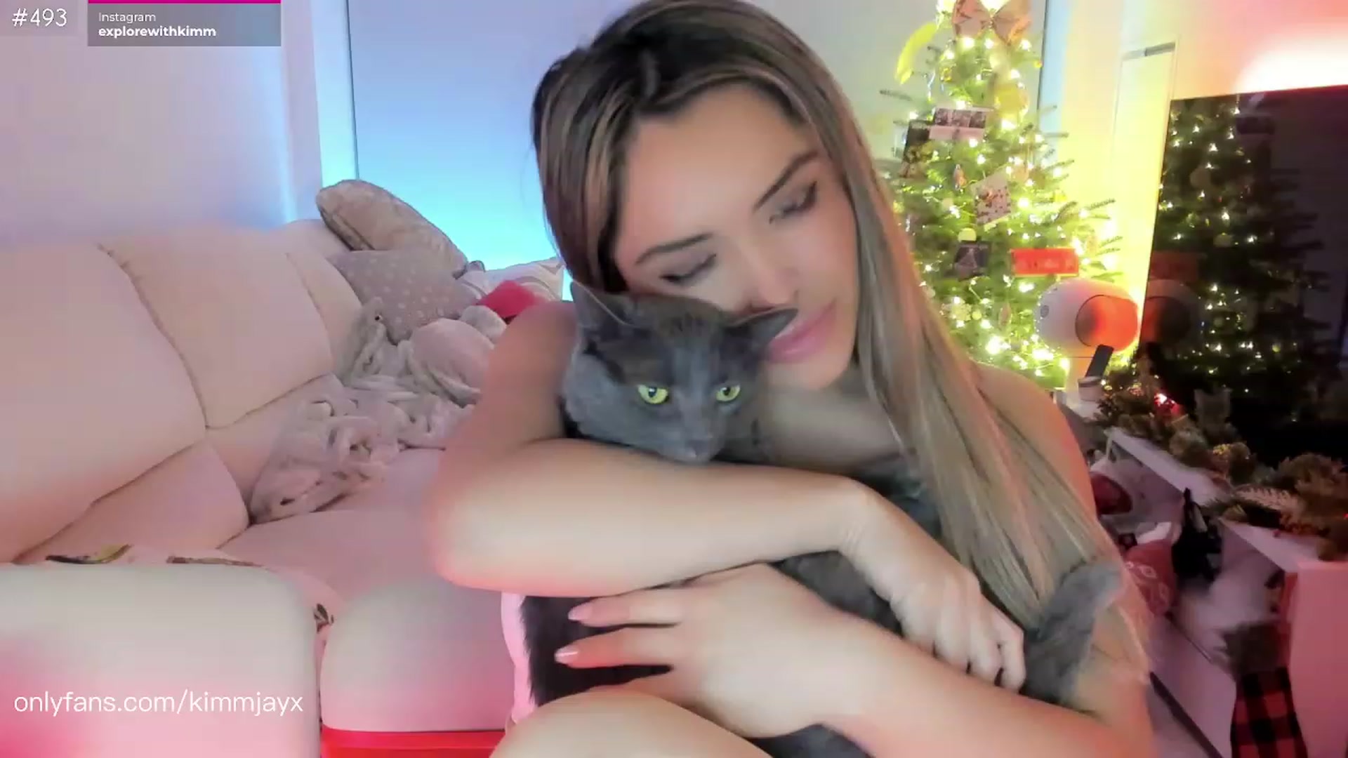 Gallery image thumbnail from Kimmjayx's myfreecams stream on, 12/23/2022, 10:54 image 18 of 20