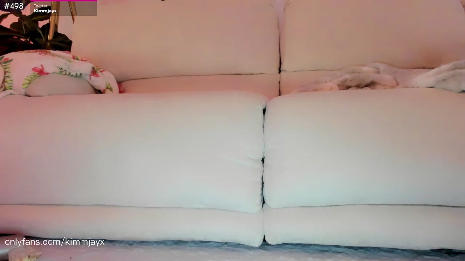 Gallery image thumbnail from Kimmjayx's myfreecams stream on, 12/23/2022, 10:54 image 9 of 20