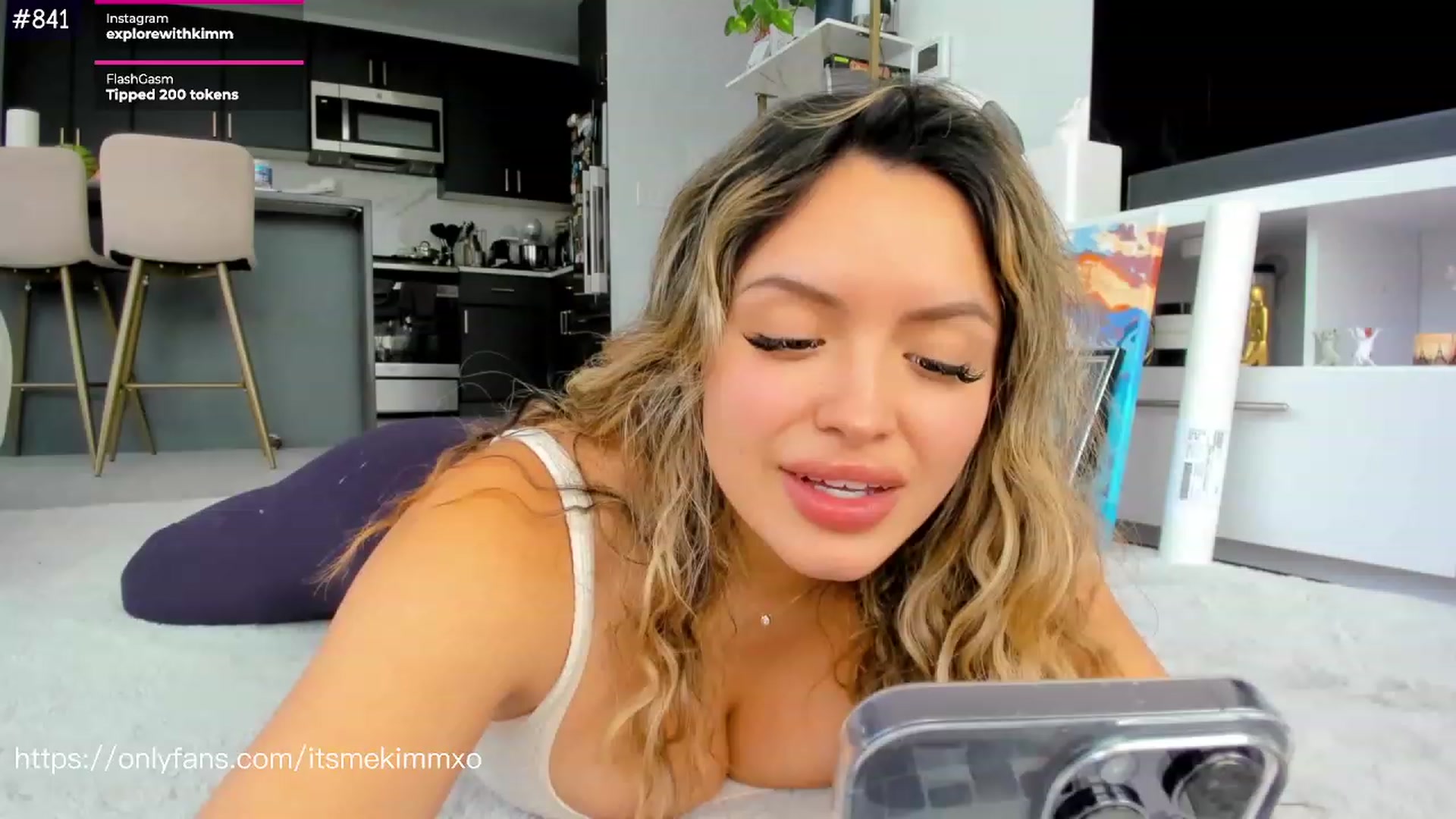 Gallery image thumbnail from Kimmjayx's myfreecams stream on, 04/25/2023, 20:42 image 20 of 20