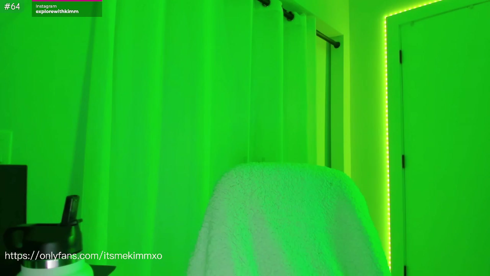 Gallery image thumbnail from Kimmjayx's myfreecams stream on, 05/02/2023, 03:08 image 13 of 20