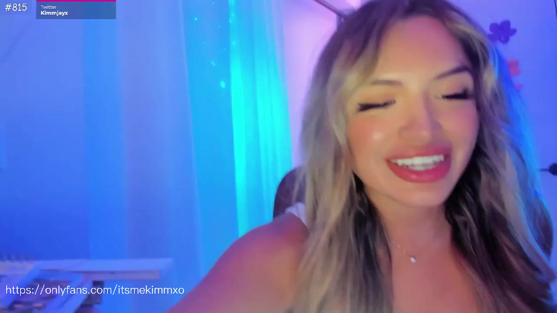 Gallery image thumbnail from Kimmjayx's myfreecams stream on, 08/04/2023, 07:31 image 13 of 20