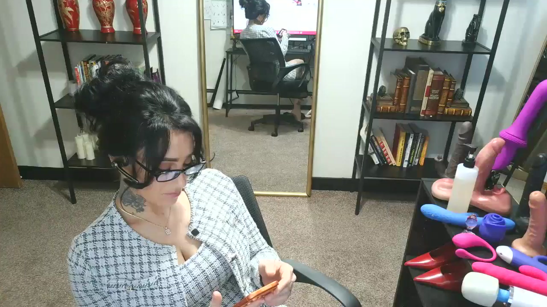 Gallery image thumbnail from KimmyKitten28's myfreecams stream on, 03/19/2026, 14:01 image 4 of 20
