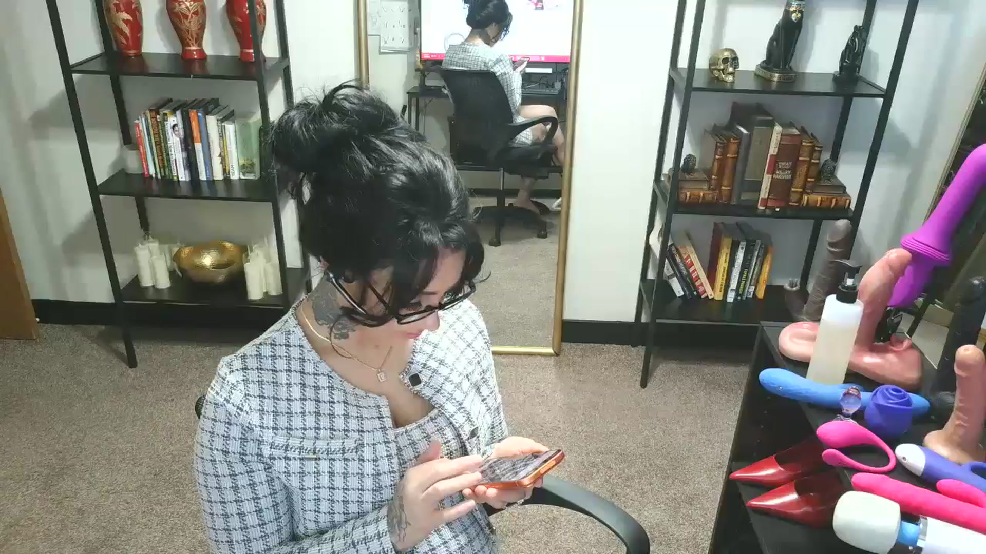 Gallery image thumbnail from KimmyKitten28's myfreecams stream on, 03/19/2026, 14:01 image 1 of 20