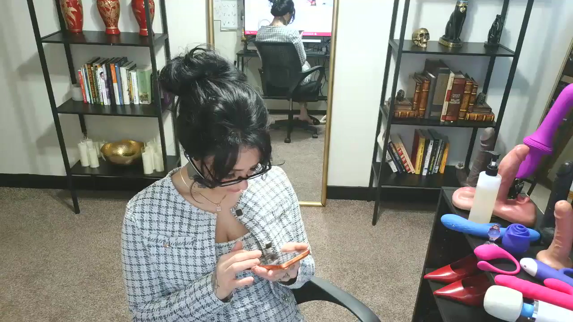 Gallery image thumbnail from KimmyKitten28's myfreecams stream on, 03/19/2026, 14:01 image 10 of 20