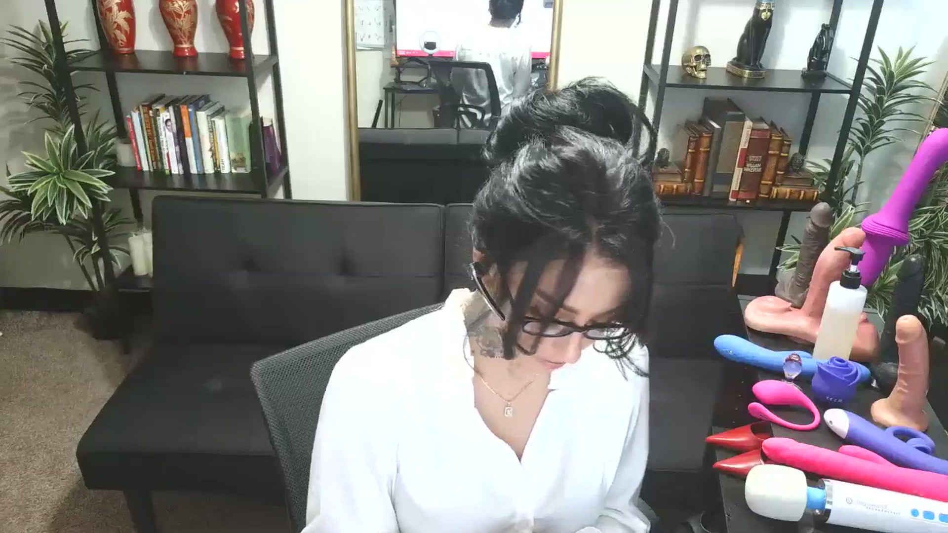 Gallery image thumbnail from KimmyKitten28's myfreecams stream on, 03/19/2026, 15:56 image 12 of 20