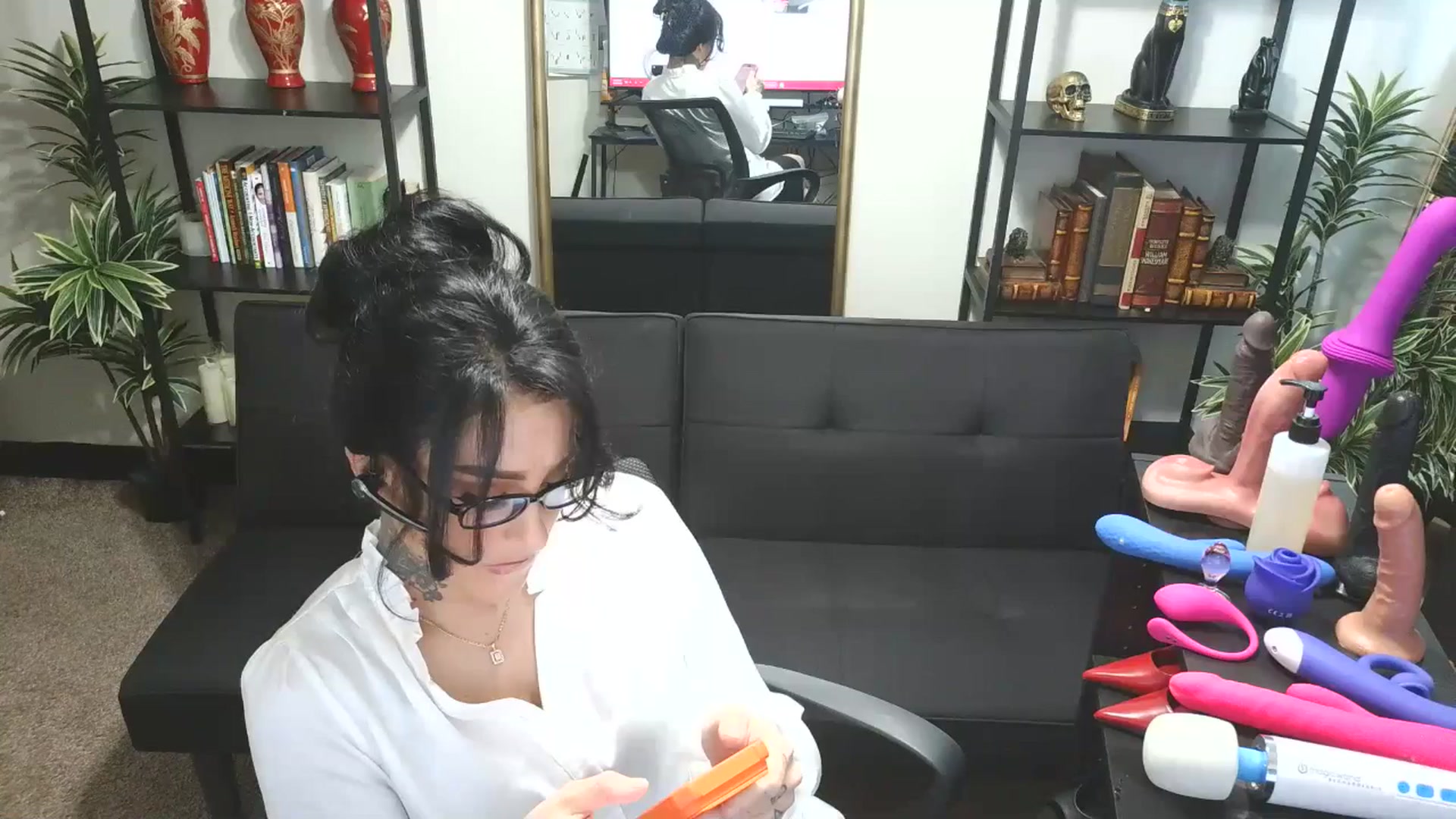 Gallery image thumbnail from KimmyKitten28's myfreecams stream on, 03/19/2026, 15:56 image 8 of 20
