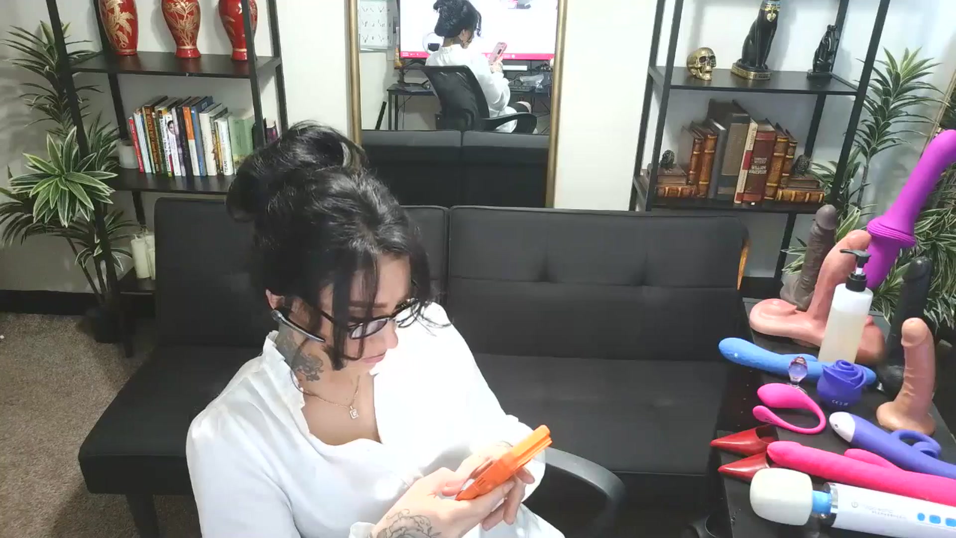 Gallery image thumbnail from KimmyKitten28's myfreecams stream on, 03/19/2026, 15:56 image 4 of 20