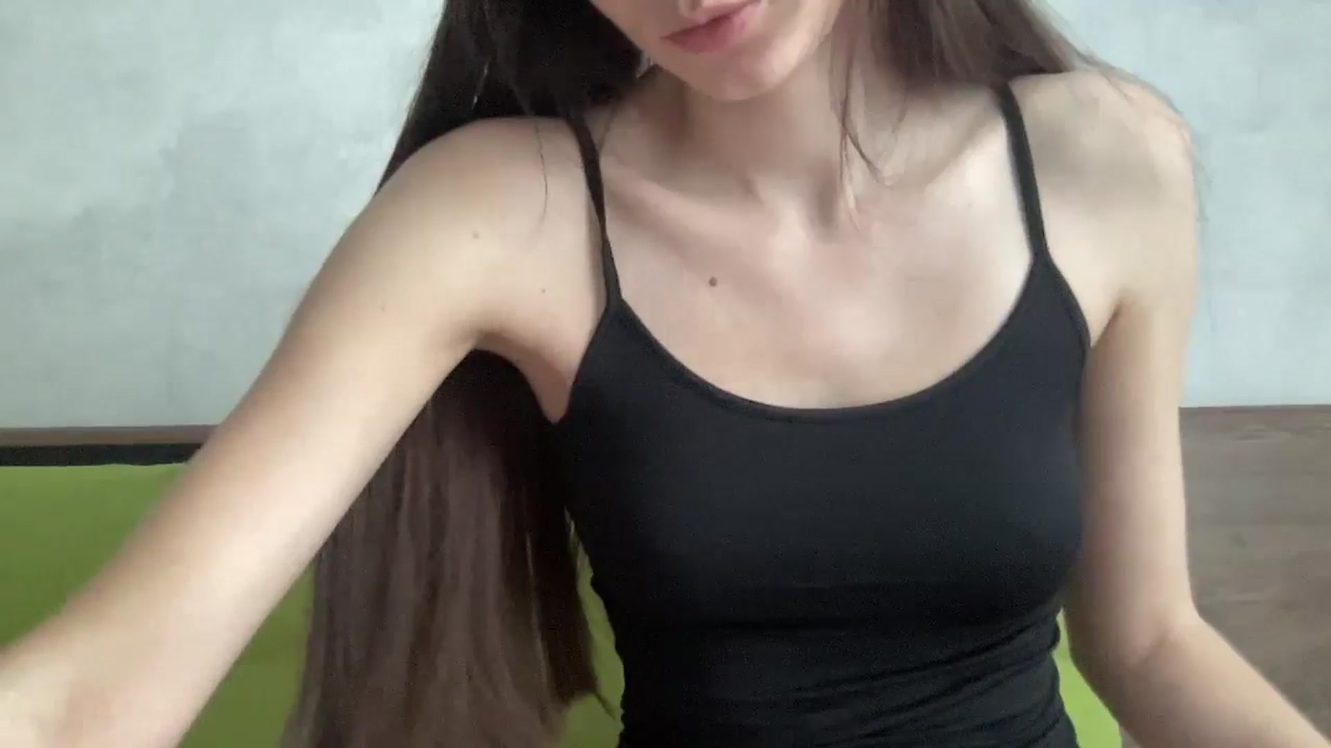 Gallery image thumbnail from KimmyReigns's myfreecams stream on, 09/15/2025, 09:16 image 2 of 20